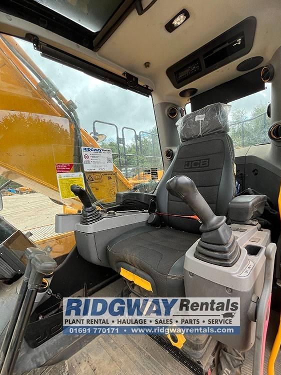 Excavator pe senile - JCB JS 220 LC