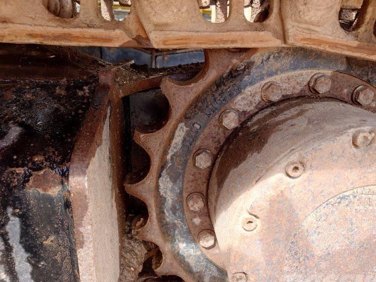 Excavator pe senile - JCB JS130LC Plus+