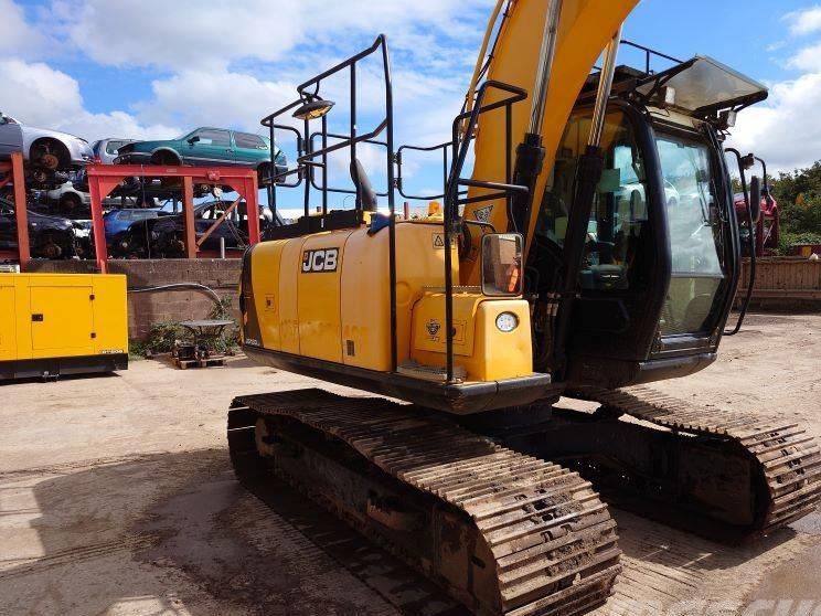 Excavator pe senile - JCB JS130LC Plus+