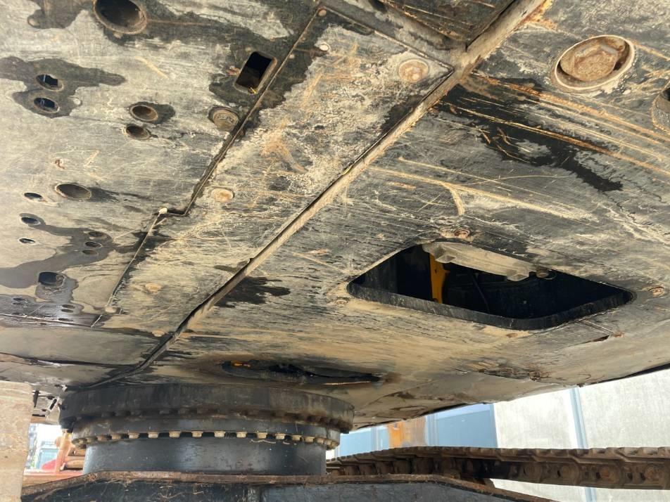 Excavator pe senile - JCB JS300LC -- JS 300 LC