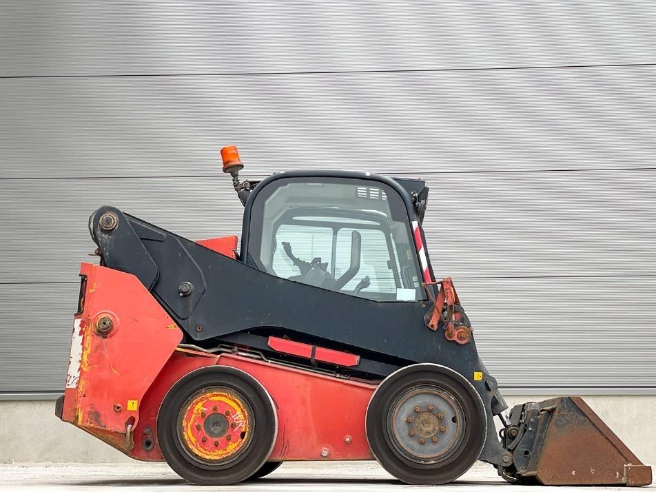 Mini incarcator - JCB R260