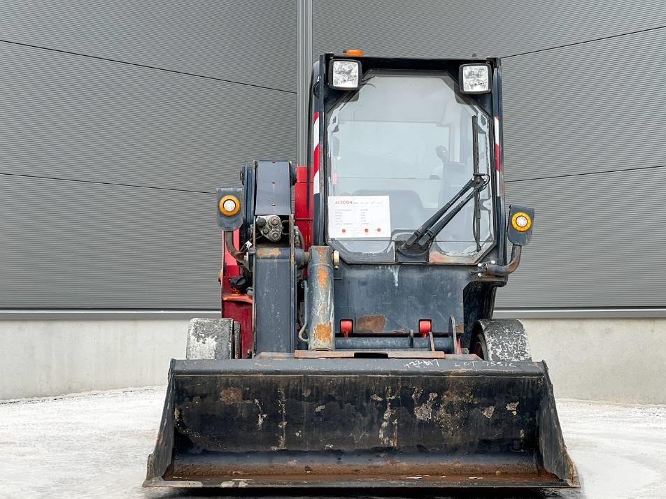 Mini incarcator - JCB R260