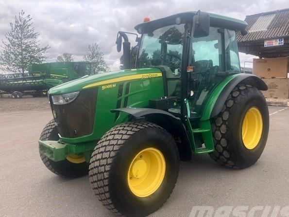 Tractor - John Deere 5085M