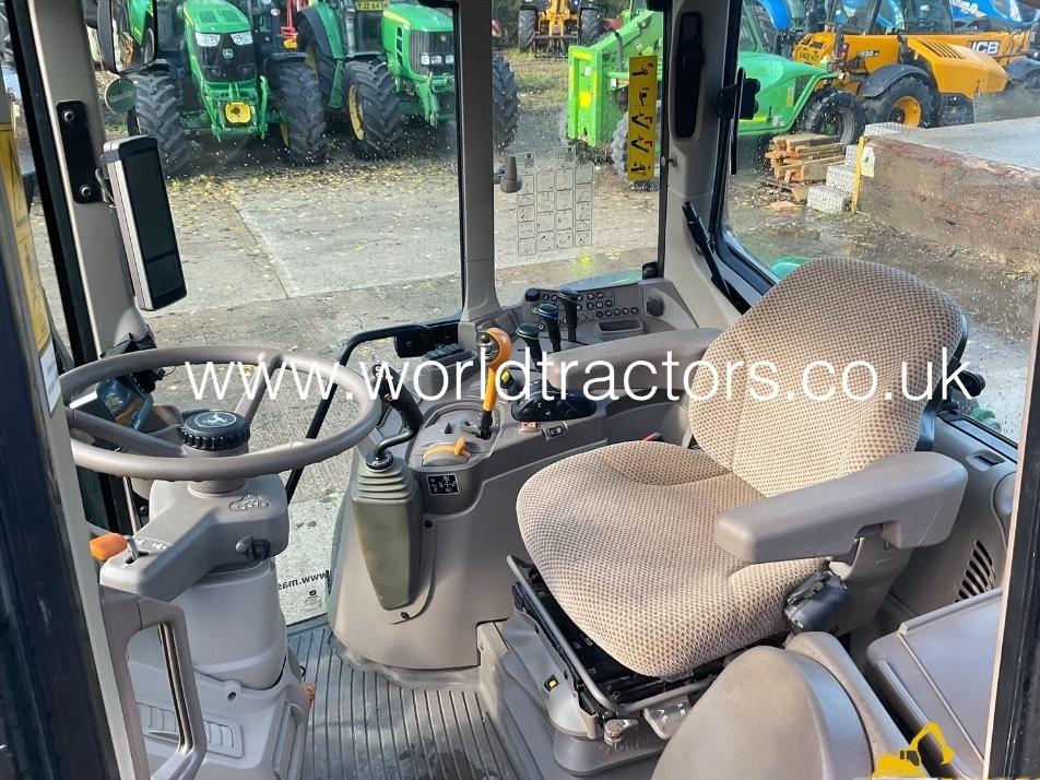 Tractor - John Deere 6100 M