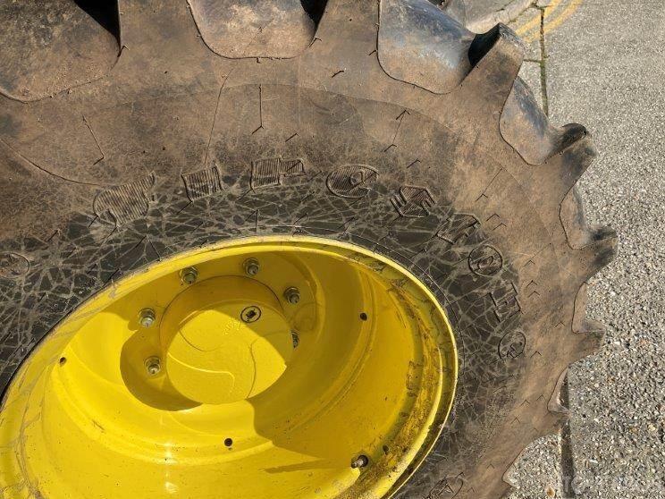 Tractor - John Deere 6110M - VASTech Machinery