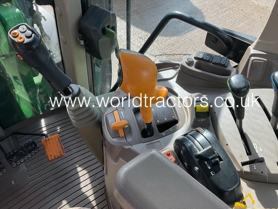 Tractor - John Deere 6120 M