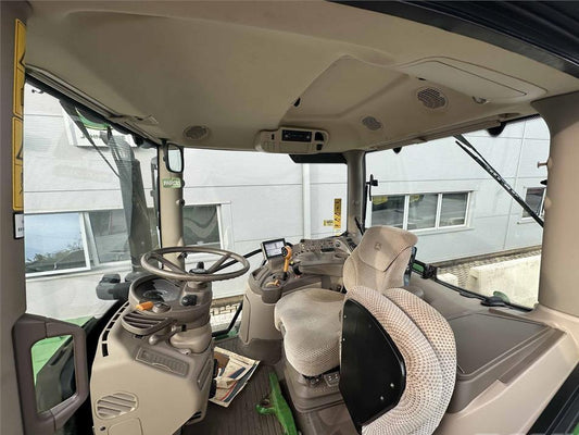 Tractor - John Deere 6130R