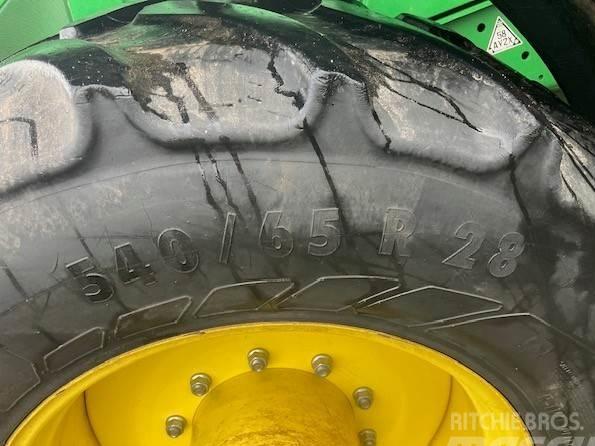 Tractor - John Deere 6145R