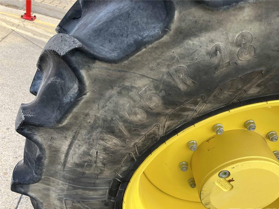 Tractor - John Deere 6155M