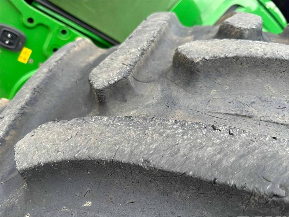 Tractor - John Deere 6155R