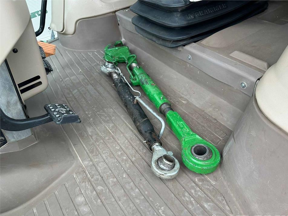 Tractor - John Deere 6155R