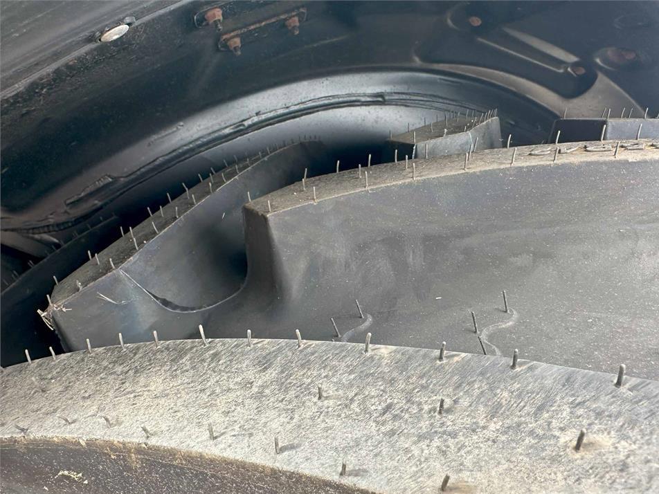 Tractor - John Deere 6155R