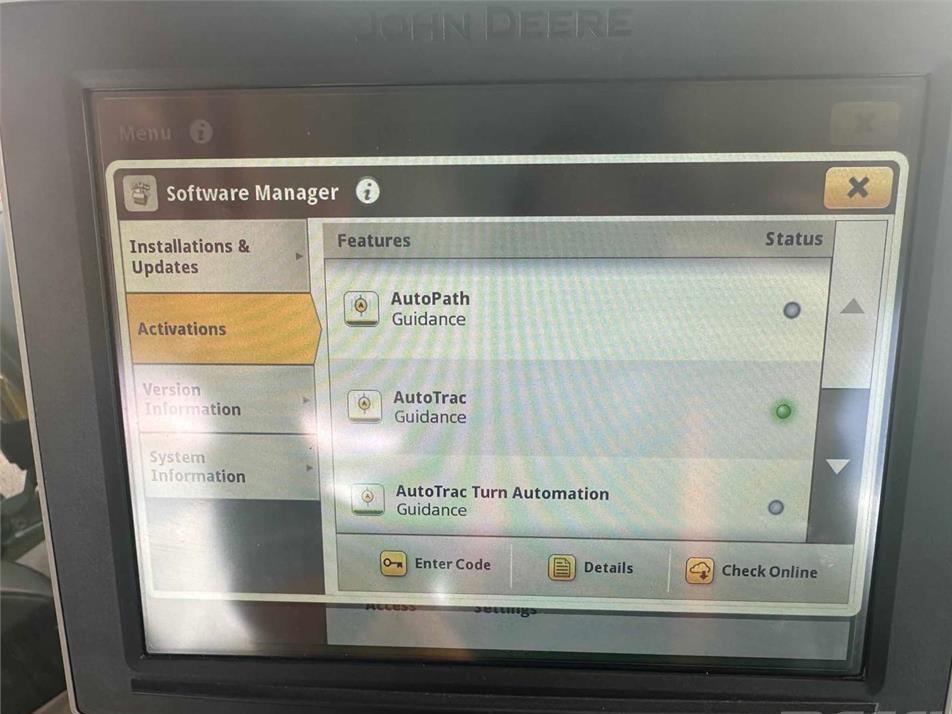 Tractor - John Deere 6215R
