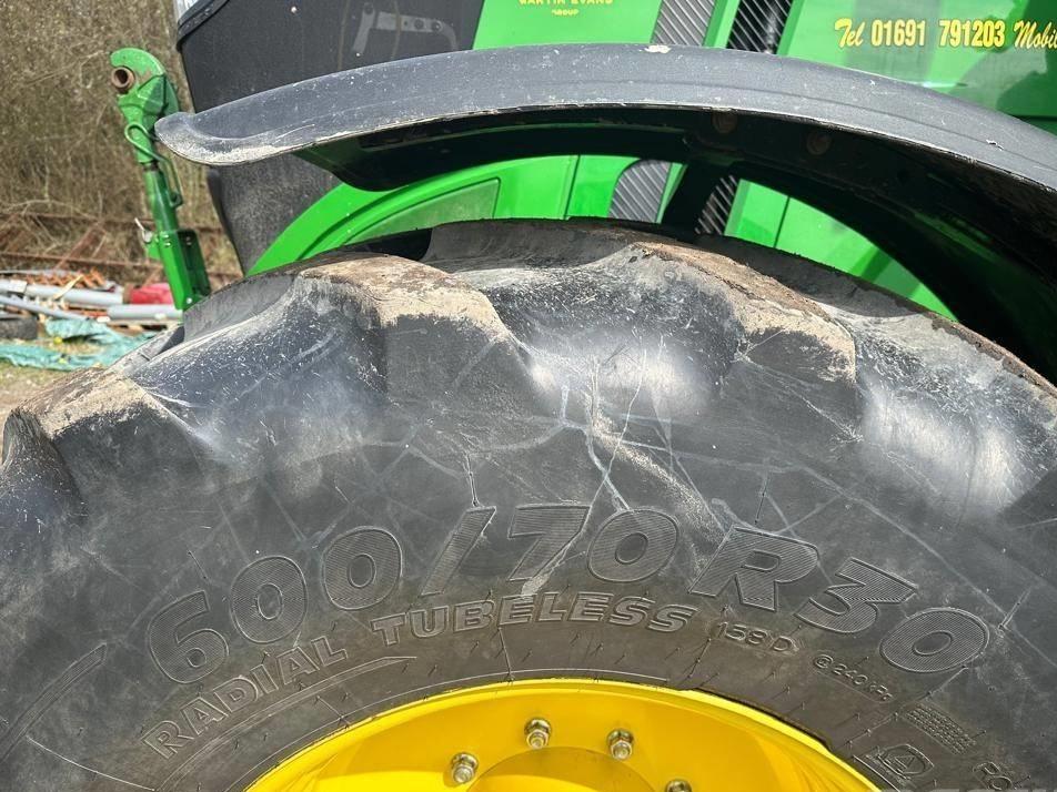 Tractor - John Deere 6250 R