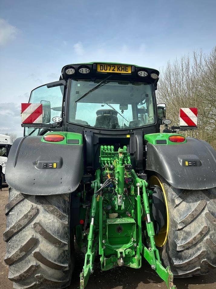Tractor - John Deere 6250 R