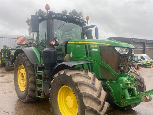 Tractor - John Deere 6250R