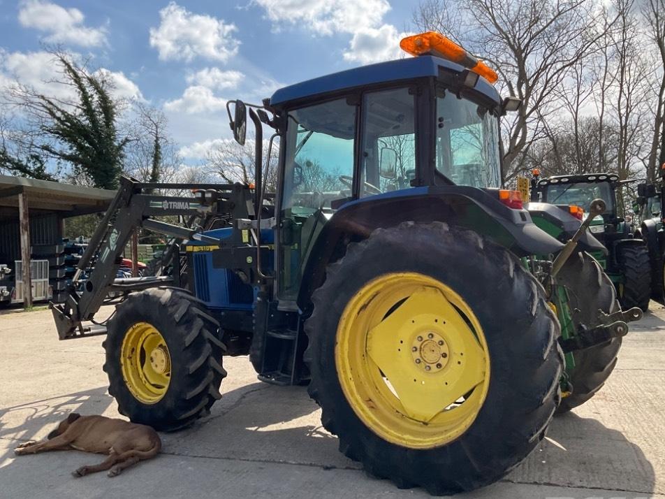 Tractor - John Deere 6410