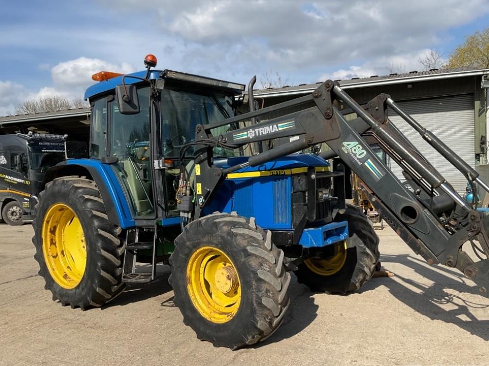 Tractor - John Deere 6410