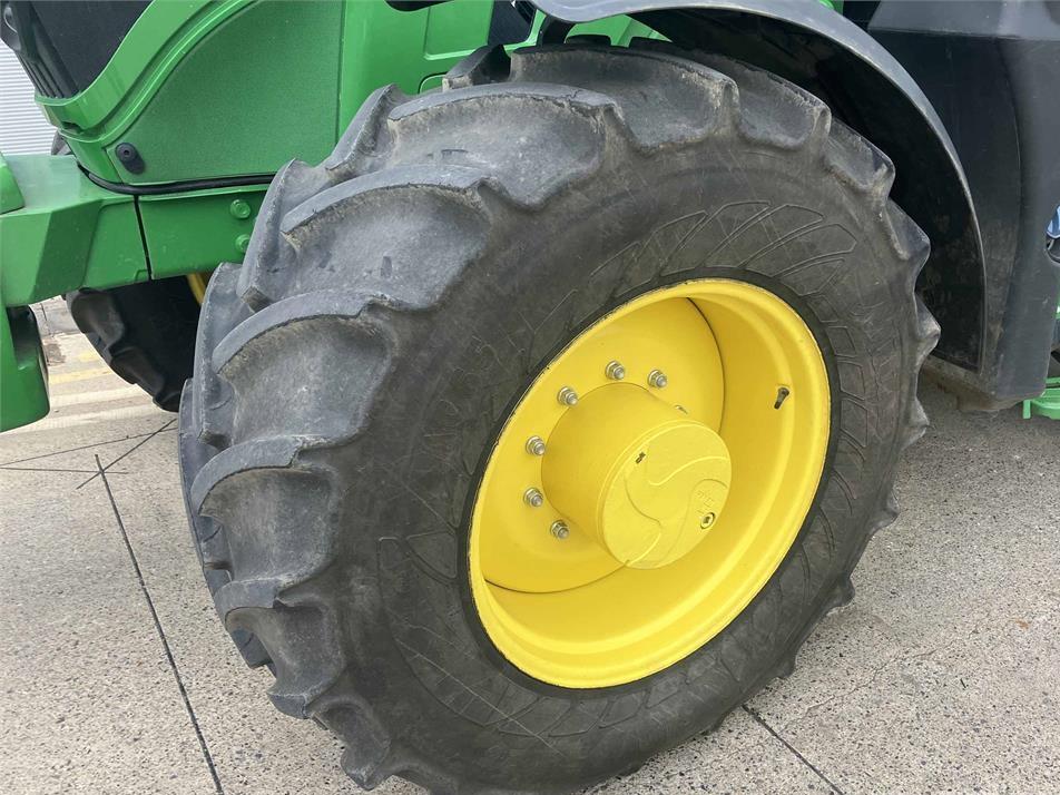 Tractor - John Deere 6R 155