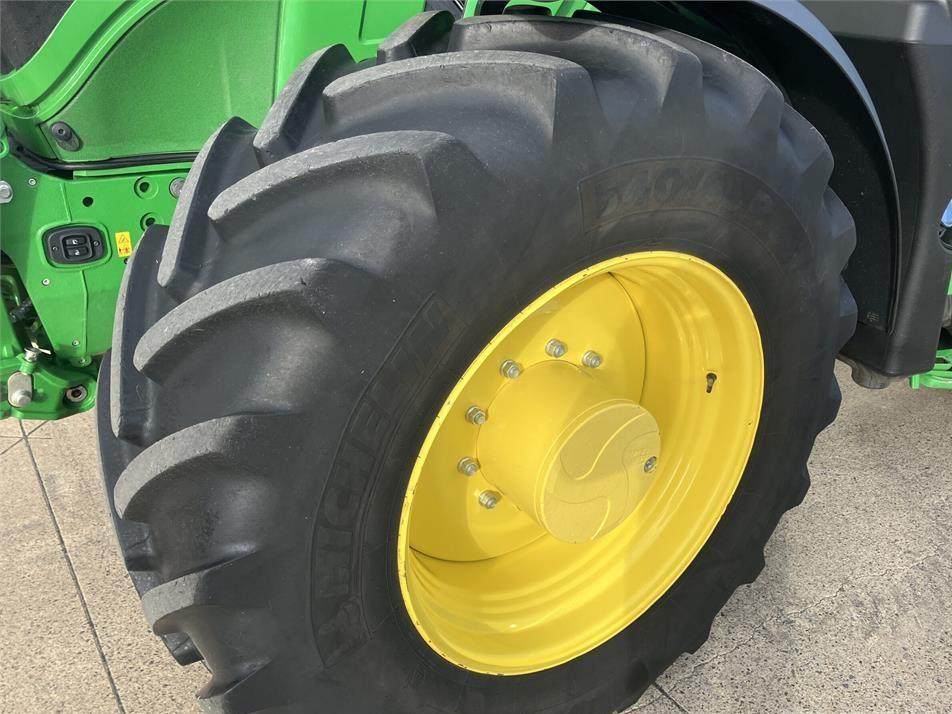 Tractor - John Deere 6R 185