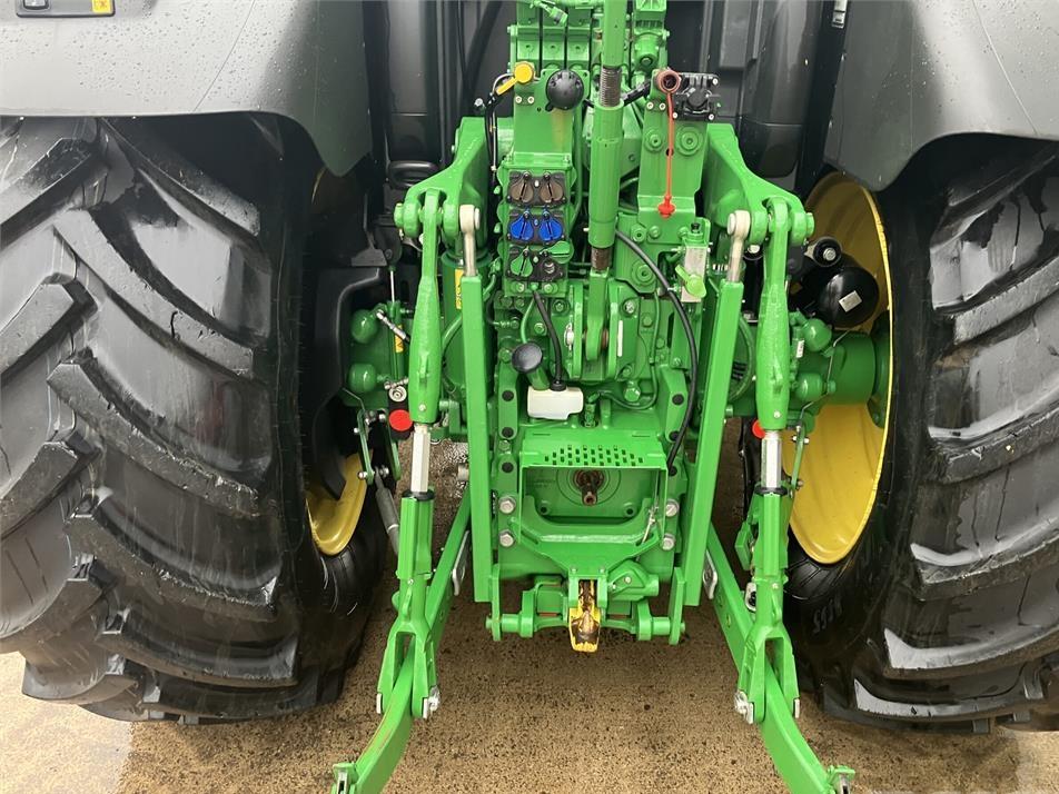 Tractor - John Deere 6R 185