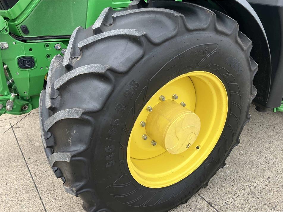 Tractor - John Deere 6R 185