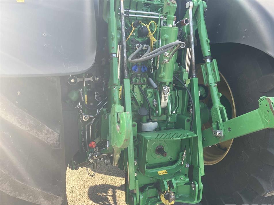 Tractor - John Deere 6R 195