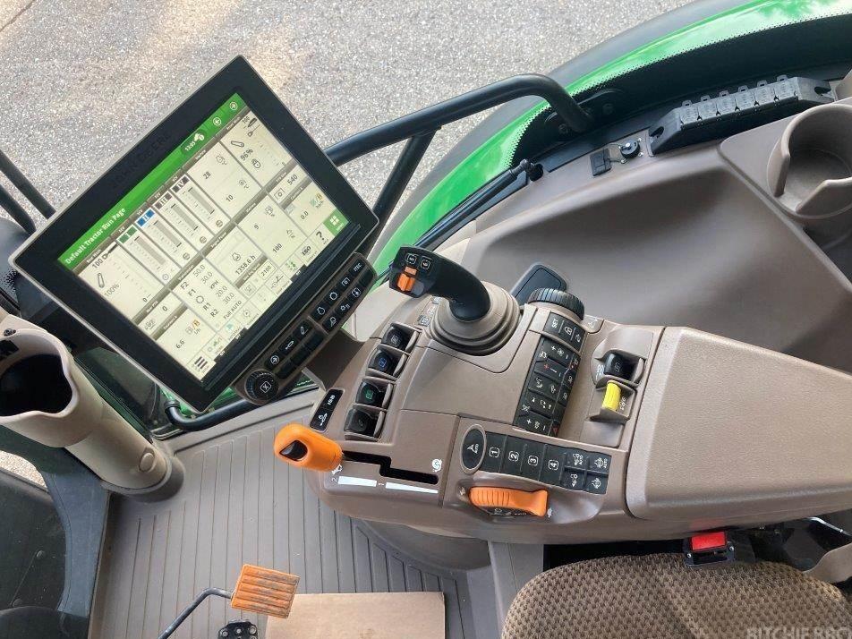 Tractor - John Deere 6R 215