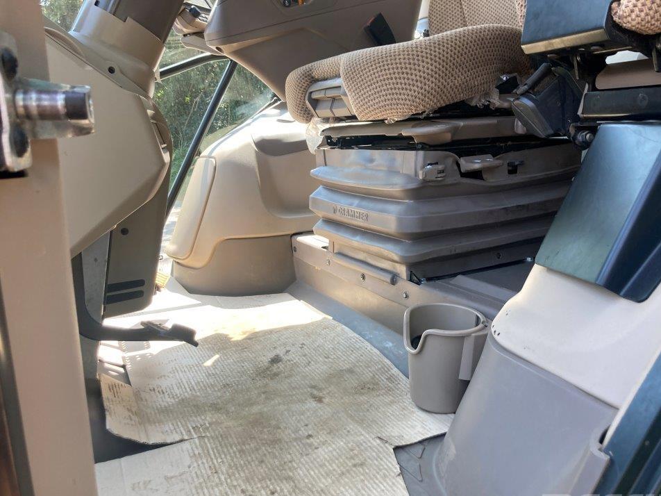 Tractor - John Deere 6R 215