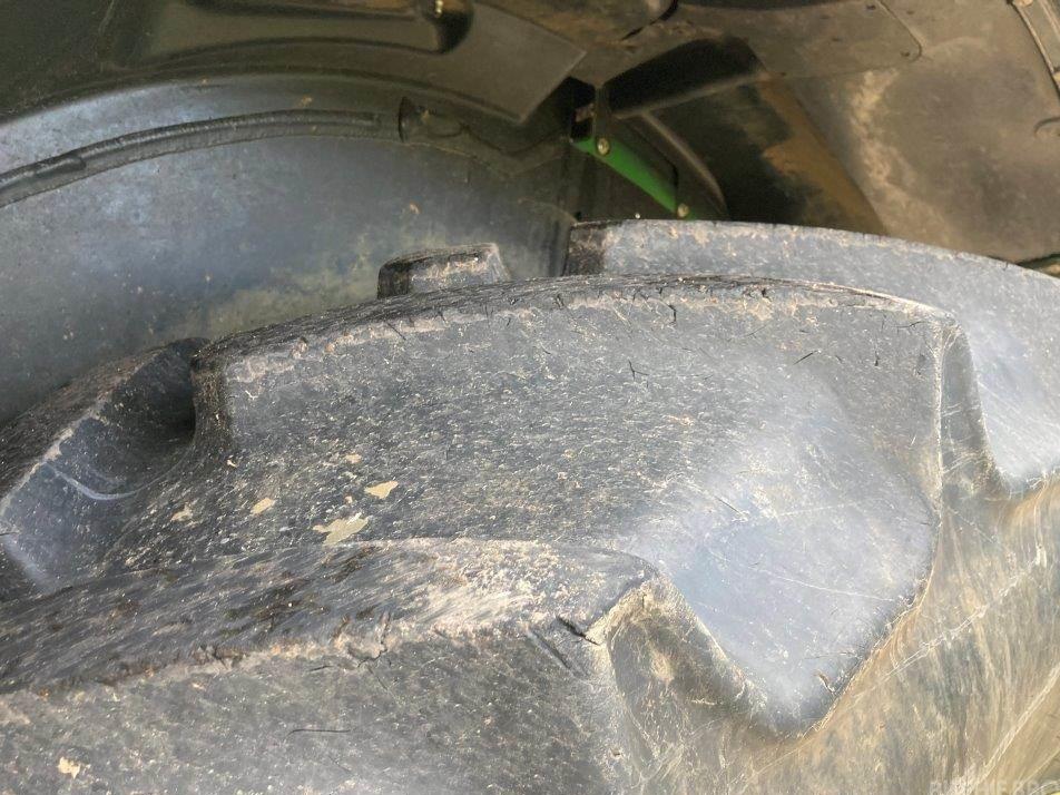 Tractor - John Deere 6R 215