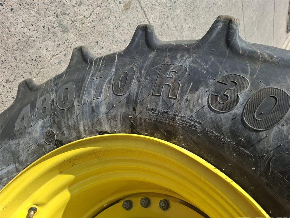 Tractor - John Deere 6R 215
