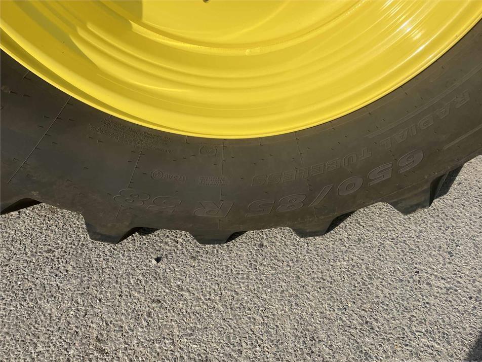 Tractor - John Deere 6R 215