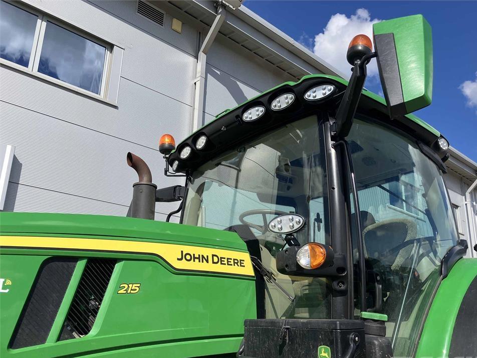 Tractor - John Deere 6R 215