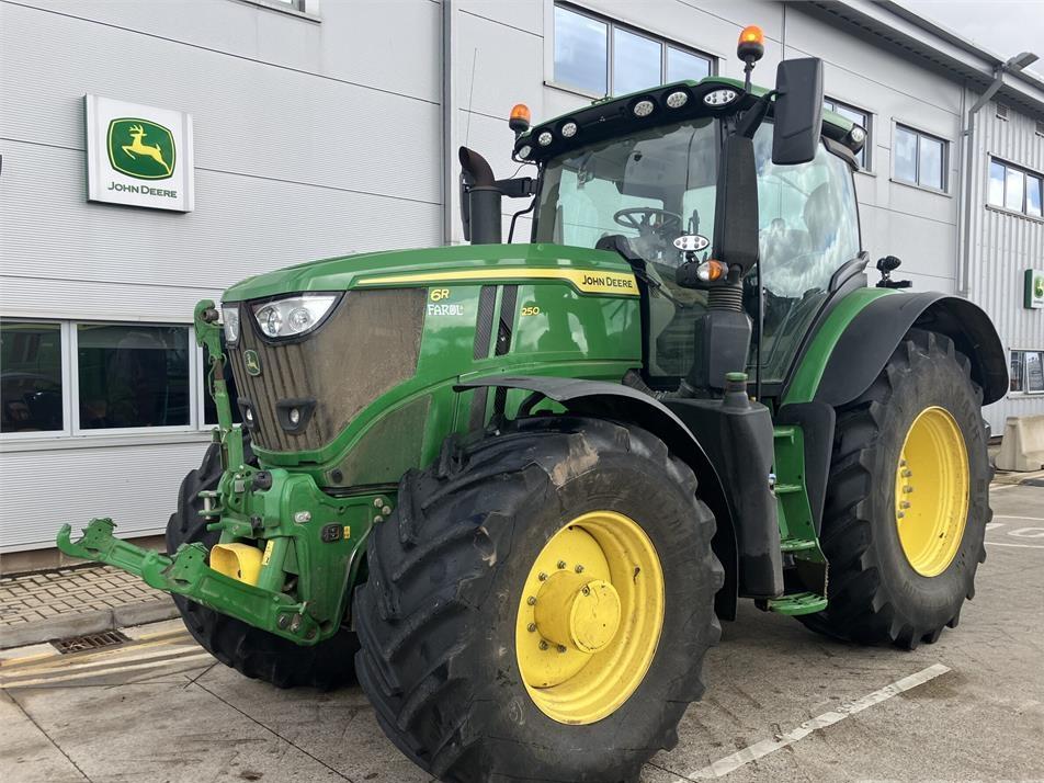 Tractor - John Deere 6R 250