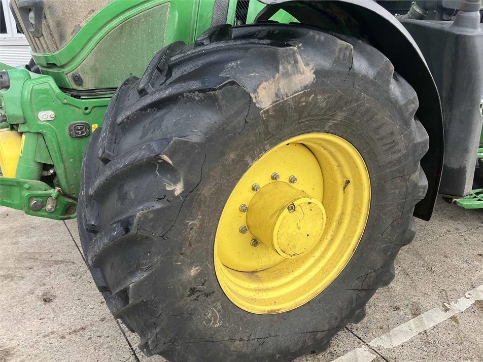 Tractor - John Deere 6R 250