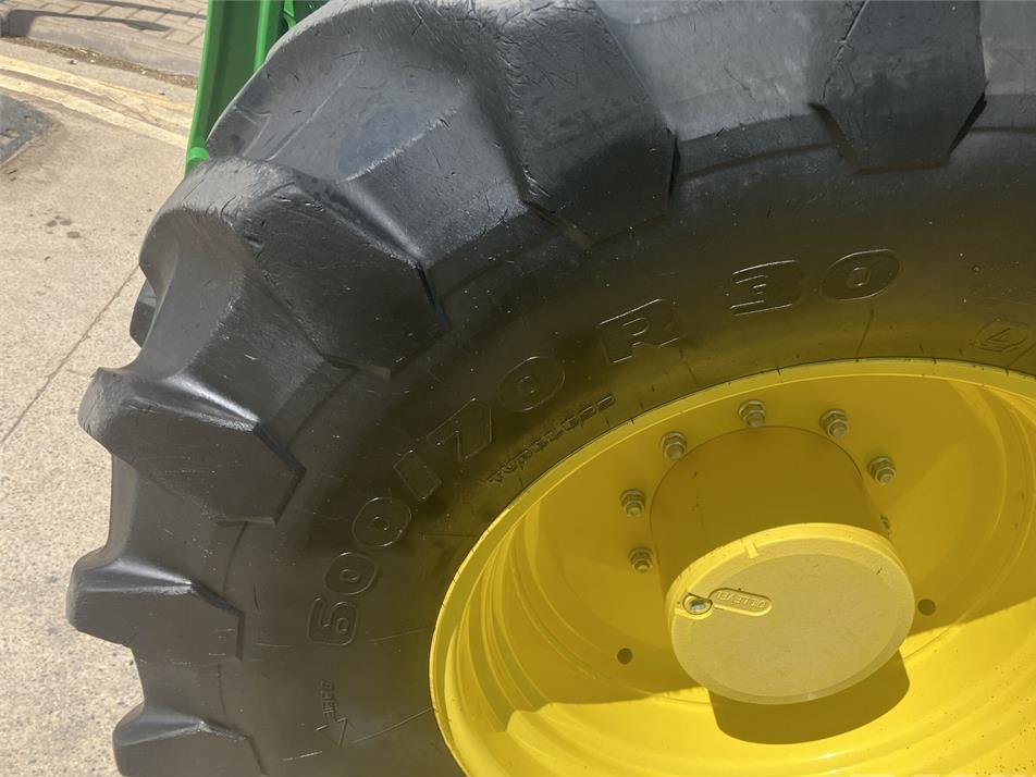 Tractor - John Deere 6R 250