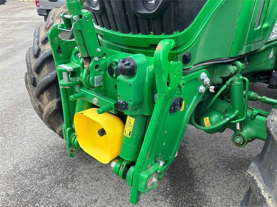 Tractor - John Deere 6R 250