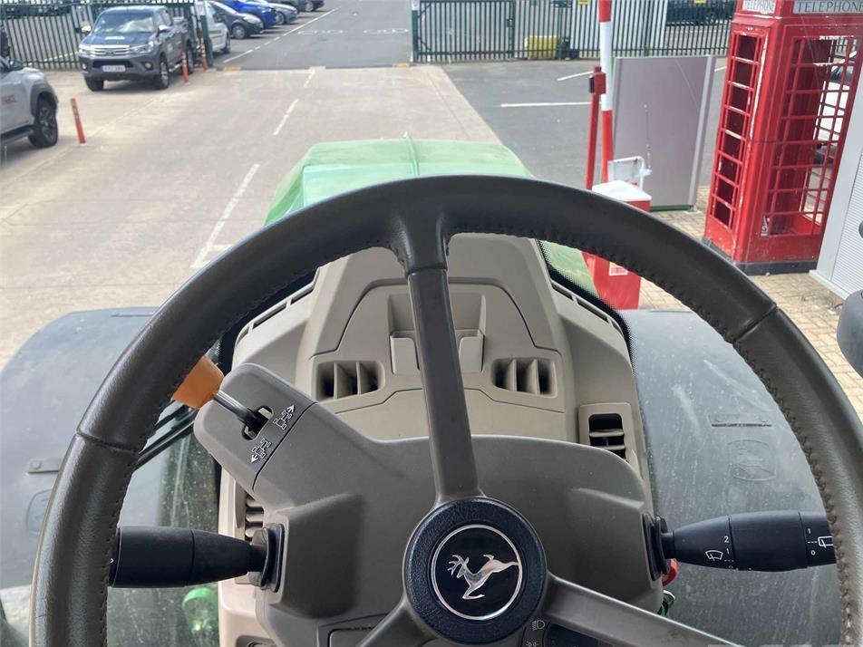 Tractor - John Deere 6R 250