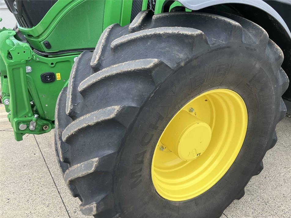 Tractor - John Deere 6R 250