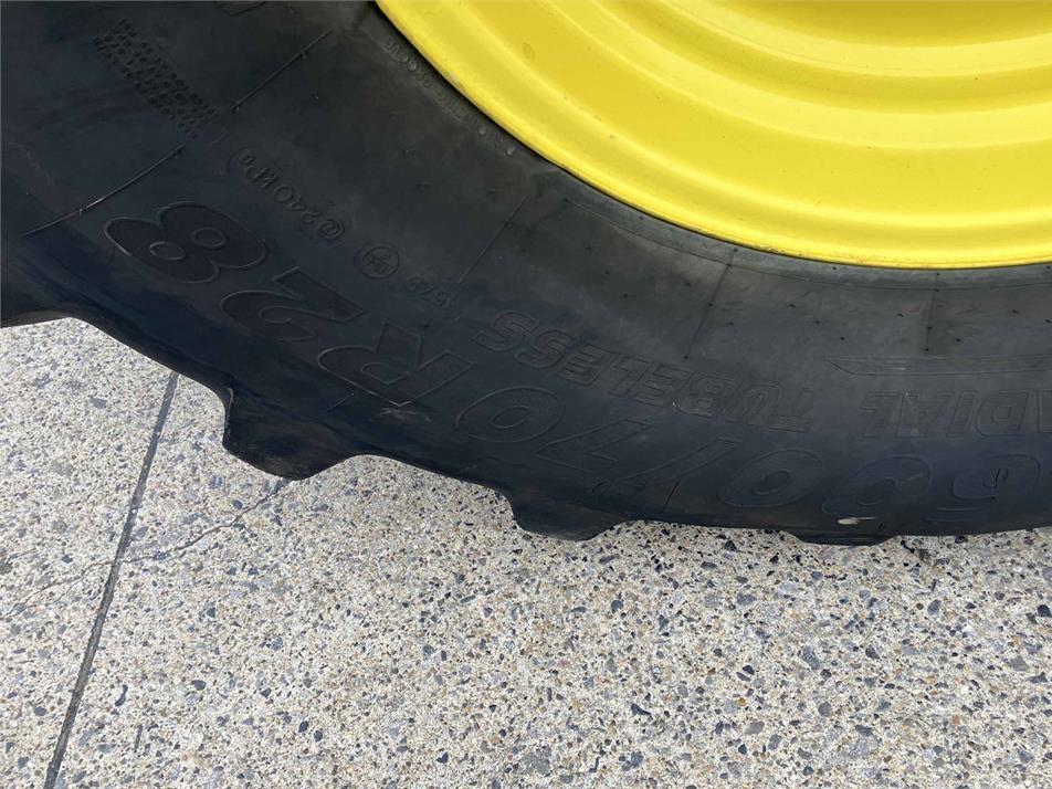 Tractor - John Deere 6R 250