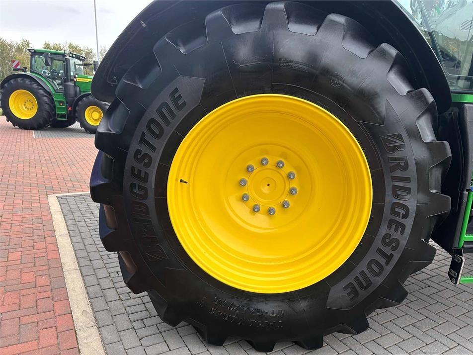 Tractor - John Deere 6R 250