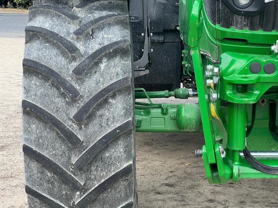 Tractor - John Deere 6R185