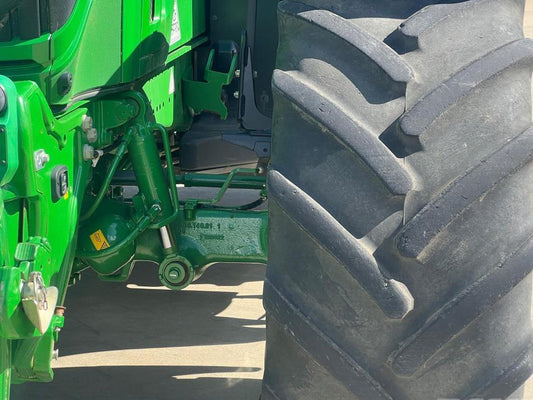 Tractor - John Deere 6R250