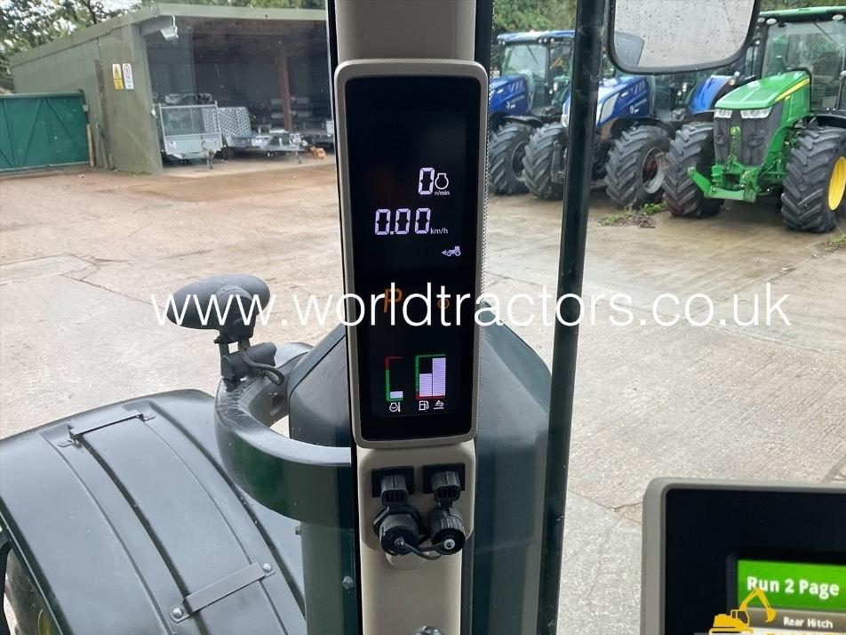 Tractor - John Deere 7310 R