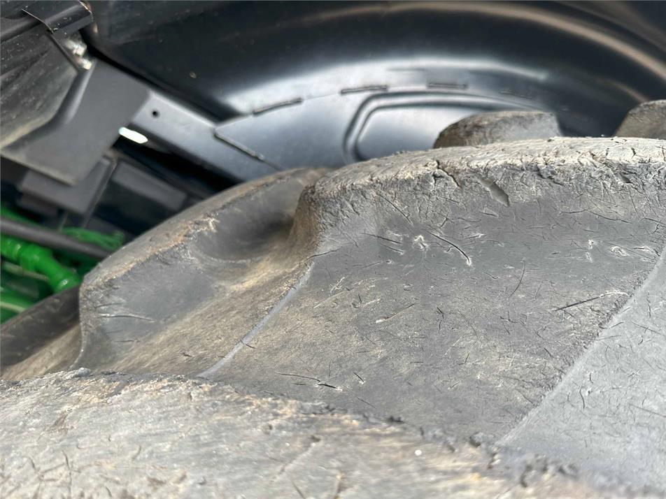 Tractor - John Deere 7R 270