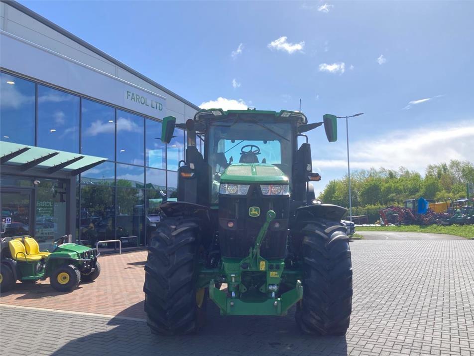 Tractor - John Deere 7R 310