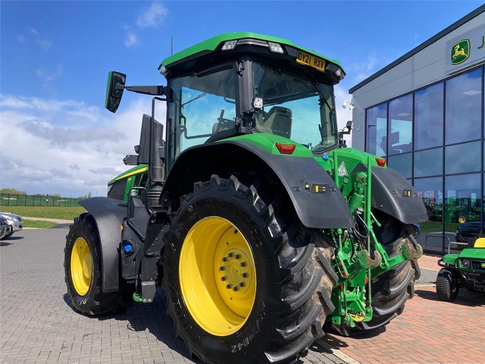 Tractor - John Deere 7R 310