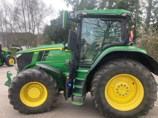 Tractor - John Deere 7R 310