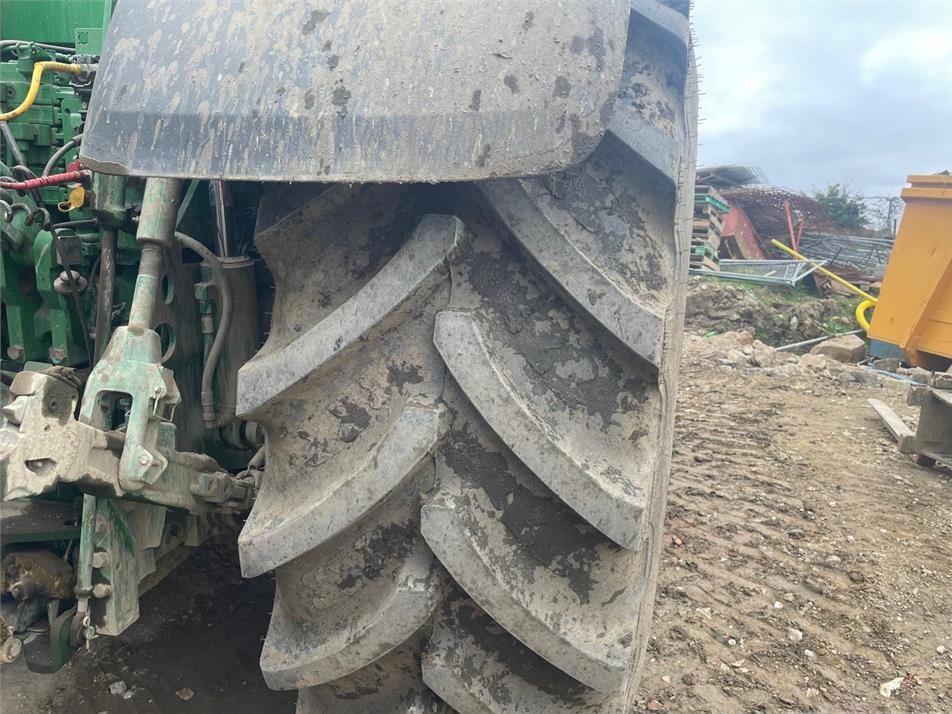 Tractor - John Deere 7R 330