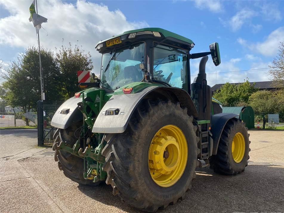 Tractor - John Deere 7R310